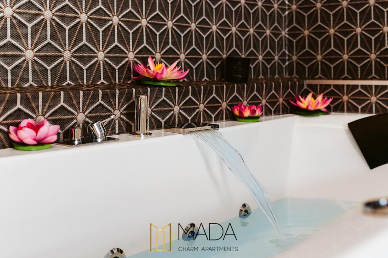 فيرناتْسا Mada Charm Apartments Jacuzzi المظهر الخارجي الصورة